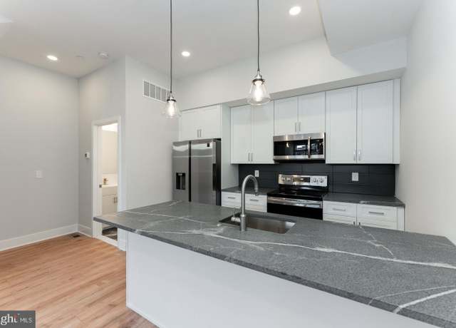 Property at 518 W Susquehanna Ave, Philadelphia, PA 19122, 11 beds, 11.5 baths