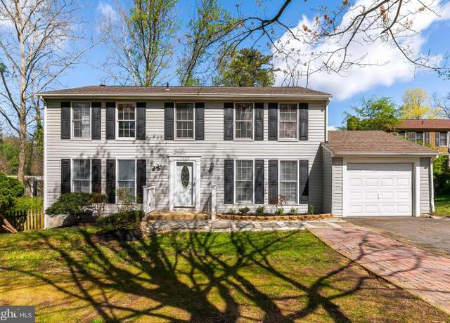 Property at 7002 Jenkins Ln, Falls Church, VA 22043, 4 beds, 4 baths