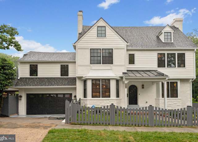 Property at 5376 28th St NW, Washington, DC 20015, 5 beds, 4.5 baths
