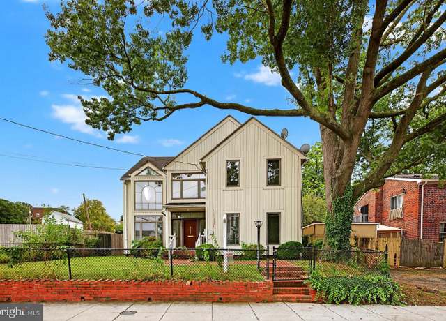 Property at 4601 Kane Pl NE, Washington, DC 20019, 4 beds, 2.5 baths