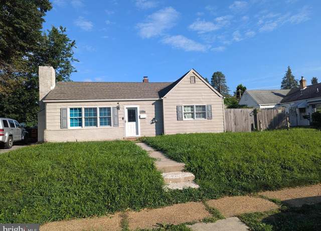 Property at 1405 Brook Ln, Wilmington, DE 19805, 3 beds, 2 baths