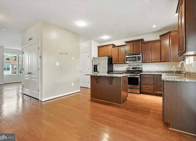 Property at 11354 Sandestin Pl, White Plains, MD 20695, 3 beds, 2.5 baths