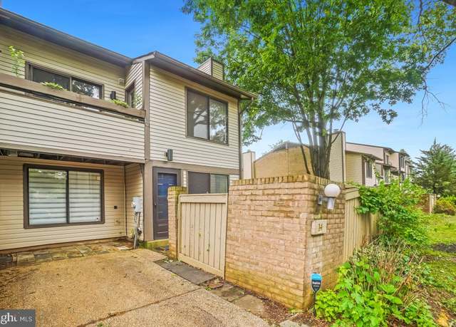 Property at 14 Fifeshire Ct, Montgomery Village, MD 20886, 3 beds, 1.5 baths
