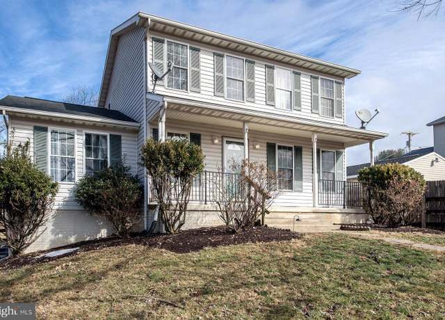Property at 303 Woodpoint Ave, Hagerstown, MD 21740, 3 beds, 2.5 baths