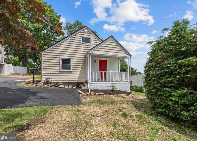 Property at 12 Rosalie Ln, Aston, PA 19014, 3 beds, 1.5 baths