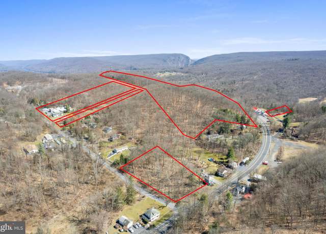 Property at 3154 Godfrey Ridge Dr, Stroudsburg, PA 18360