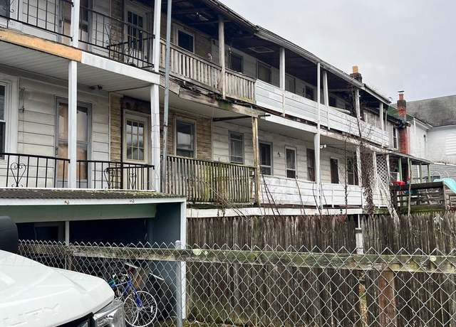 Property at 131 W Water St, Mount Carmel, PA 17851, 2 beds, 1 bath