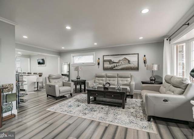 Property at 401 Maple Ave, Philadelphia, PA 19116, 3 beds, 2 baths