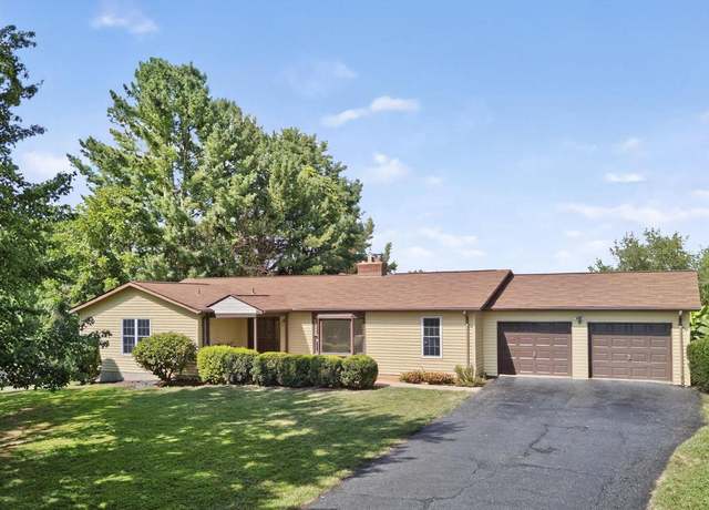 Property at 8004 Cooks Ct, Warrenton, VA 20186, 3 beds, 2 baths