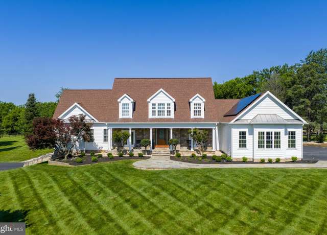 Property at 15901 Hampton Rd, Hamilton, VA 20158, 4 beds, 5 baths