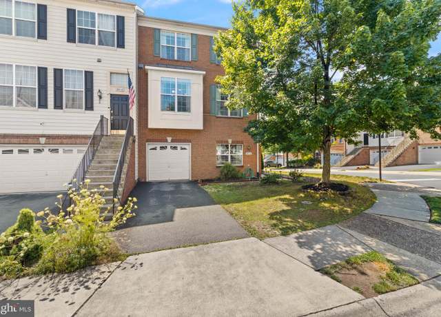 Property at 20144 Prairie Dunes Ter, Ashburn, VA 20147, 3 beds, 2.5 baths