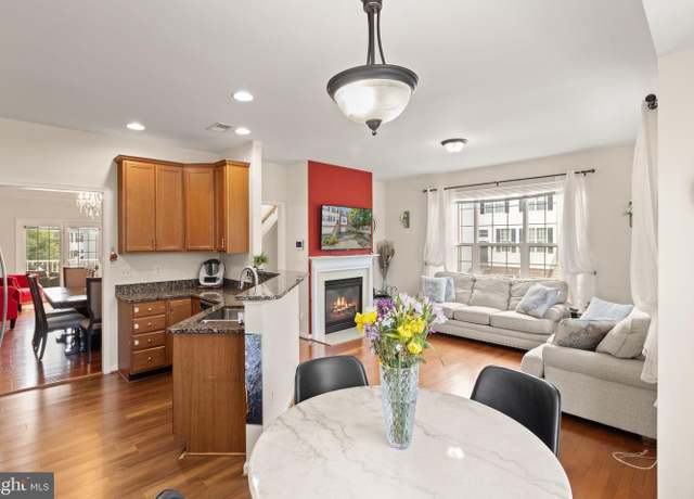 Property at 20144 Prairie Dunes Ter, Ashburn, VA 20147, 3 beds, 2.5 baths