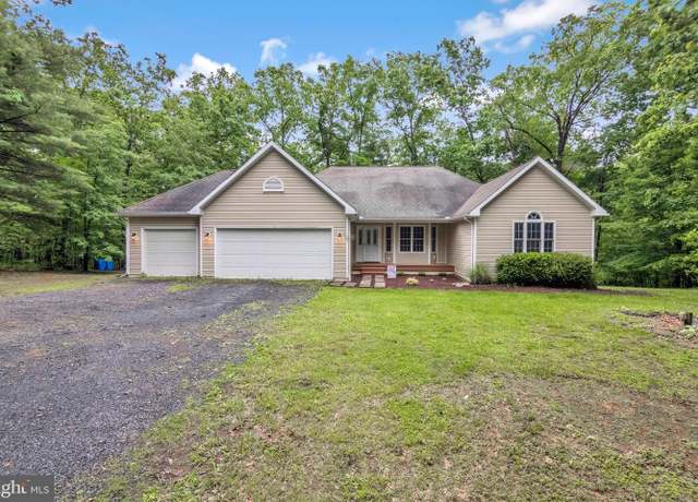 Property at 164 Wandering Ln, Hedgesville, WV 25427, 3 beds, 2 baths