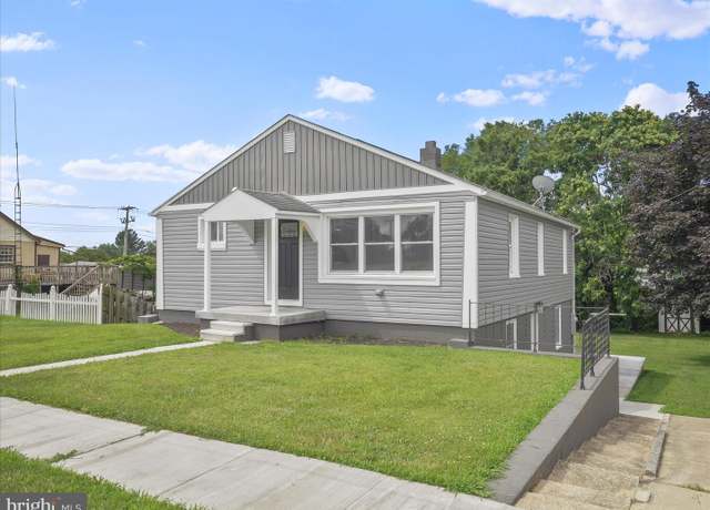 Property at 809 Florida Ave, Hagerstown, MD 21740, 4 beds, 2 baths
