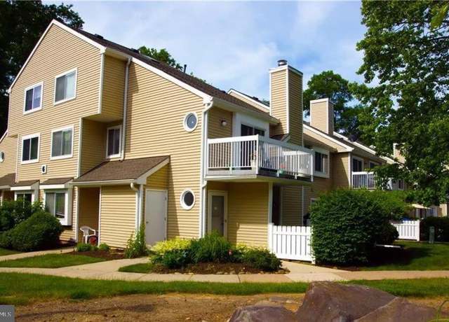 Property at 19 Foxtail Ln, Monmouth Junction, NJ 08852, 1 bed, 1 bath
