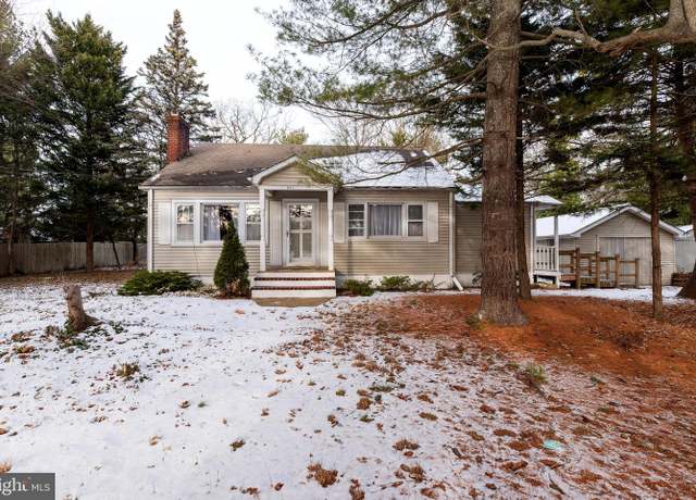 Property at 862 Bay Ave, Toms River, NJ 08753, 3 beds, 1 bath