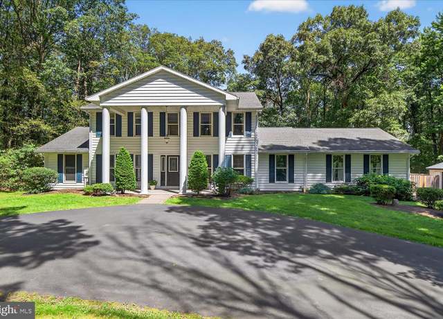 Property at 5066 Hill Rd, Mohnton, PA 19540, 5 beds, 3 baths