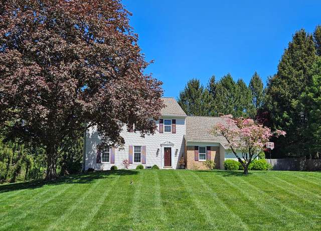 Property at 301 Anne Griffiths Ct, Downingtown, PA 19335, 4 beds, 2.5 baths