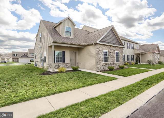Property at 120 Ridgefield Dr, Elizabethtown, PA 17022, 3 beds, 2.5 baths