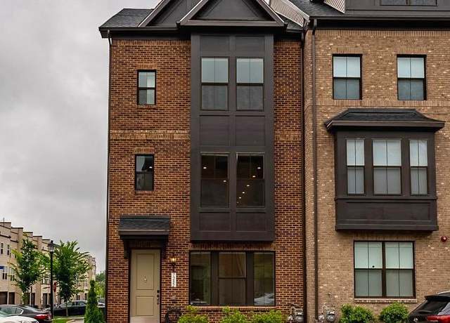 Property at 7282 Nittany Ln, Alexandria, VA 22306, 4 beds, 3.5 baths