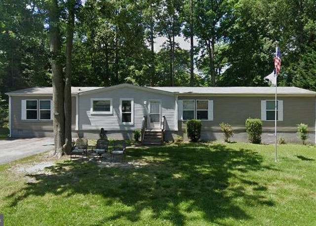 Property at 32813 E Berkley Ct, Millsboro, DE 19966, 4 beds, 2 baths
