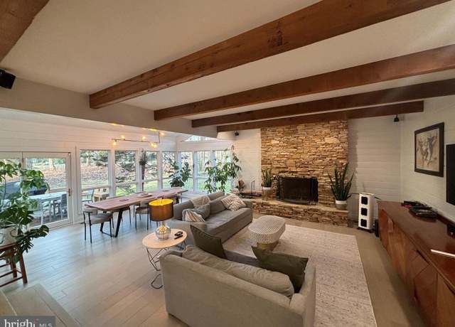 Property at 449 Braewood Way, Severna Park, MD 21146, 4 beds, 4 baths