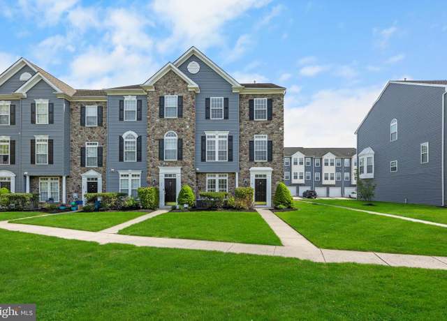 Property at 9 Swan Ct, Delanco, NJ 08075, 3 beds, 2.5 baths