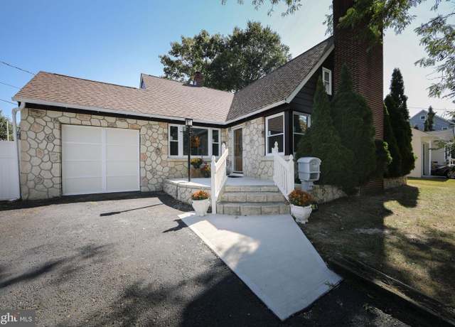 Property at 214 E Cuthbert Blvd, Haddon Township, NJ 08108, 4 beds, 2 baths