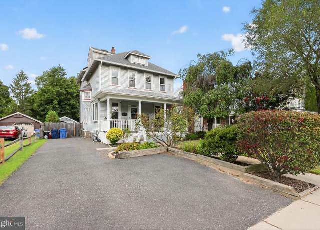 Property at 514 Park Ave, Laurel Springs, NJ 08021, 4 beds, 4 baths
