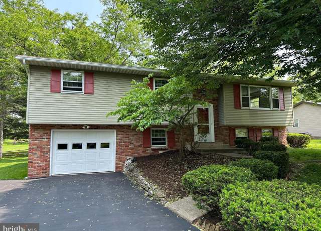 Property at 1232 Mayberry Ln, State College, PA 16801, 4 beds, 2 baths