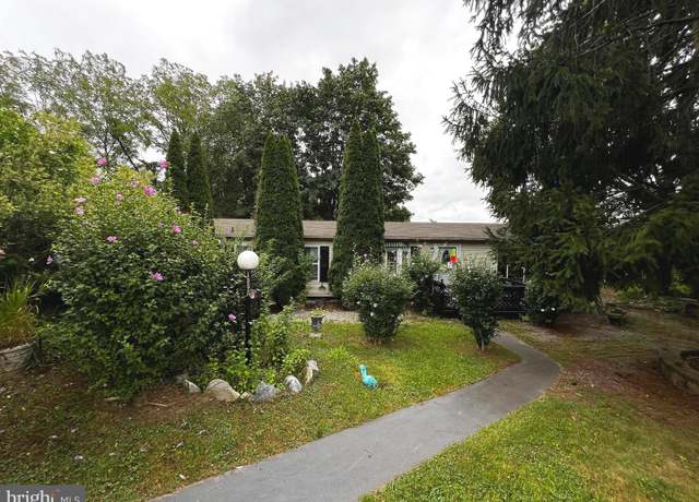 Property at 1052 Appleville Rd, West Chester, PA 19380, 3 beds, 2 baths