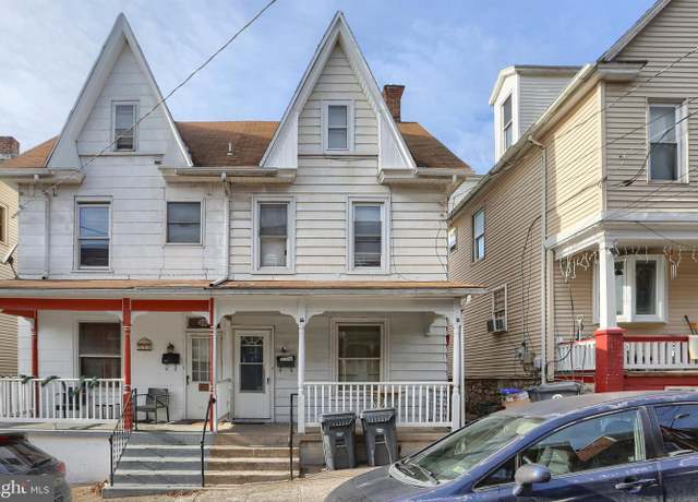 Property at 341 Locust St, Steelton, PA 17113, 3 beds, 1.5 baths