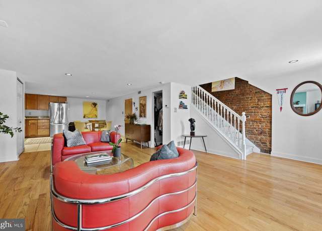 Property at 826 S 2nd St #3, Philadelphia, PA 19147, 2 beds, 1 bath