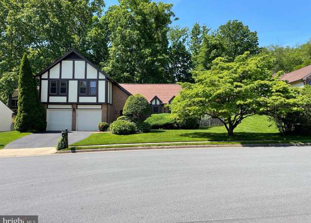 Property at 6012 Burnside Landing Dr, Burke, VA 22015, 4 beds, 2.5 baths