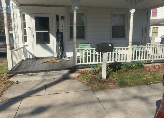 Property at 209 E 6th St, Laurel, DE 19956, 3 beds, 2 baths