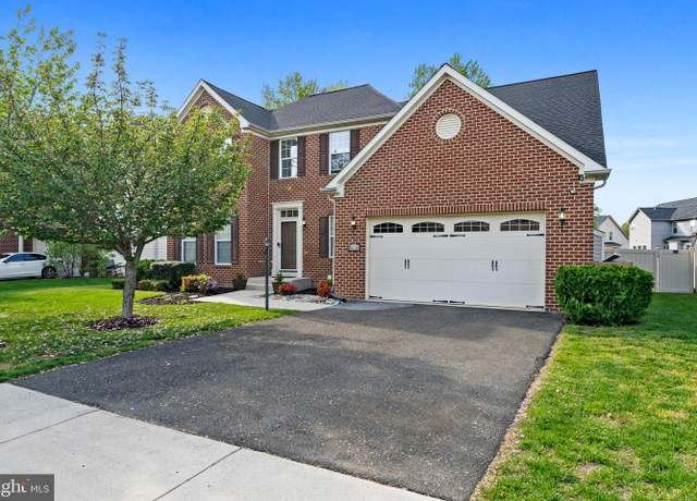 Property at 10754 Constitution Dr, Waldorf, MD 20603, 4 beds, 3.5 baths