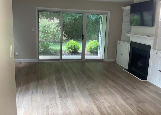 Property at 303 Quail Rd, Marlton, NJ 08053, 2 beds, 2 baths