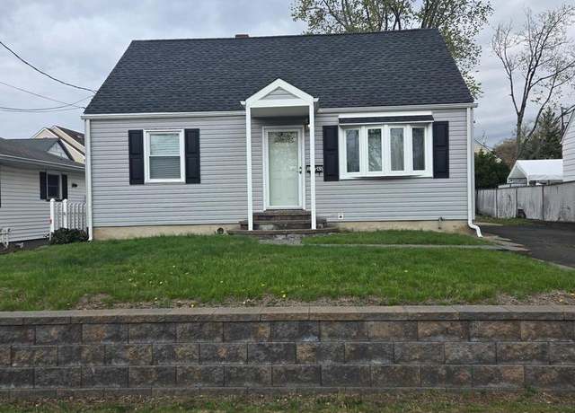 Property at 3245 Washington Rd, Parlin, NJ 08859, 3 beds, 2 baths