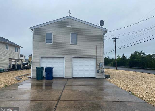 Property at 2 S Dayton Dr, Tuckerton, NJ 08087, 3 beds, 2 baths