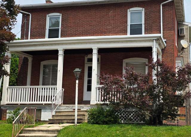Property at 120 S Morwood Ave, Reading, PA 19609, 3 beds, 1.5 baths