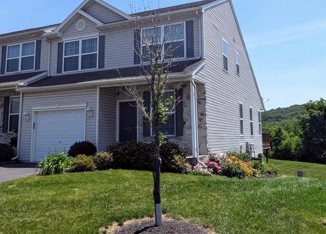Property at 43 Helene Ct, Hamburg, PA 19526, 3 beds, 2 baths
