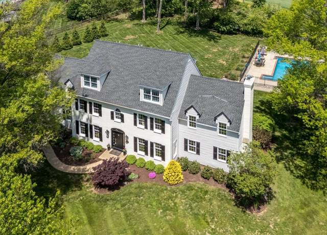 Property at 4976 Gloucester Dr, Doylestown, PA 18902, 8 beds, 5.5 baths