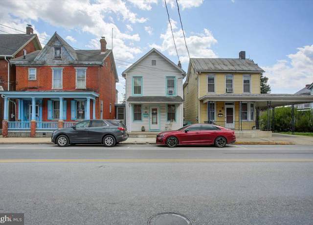 Property at 306 E King St, Shippensburg, PA 17257, 3 beds, 1.5 baths