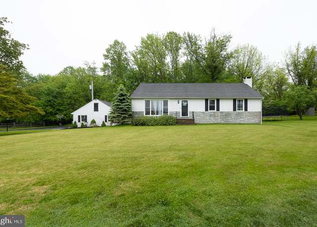 Property at 40 Mcconnell Dr, Glenmoore, PA 19343, 3 beds, 3 baths