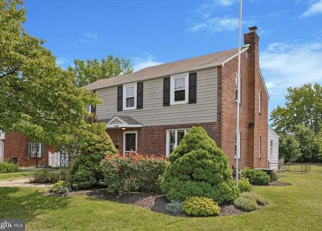 Property at 2120 Grand Ave, Morton, PA 19070, 3 beds, 1.5 baths