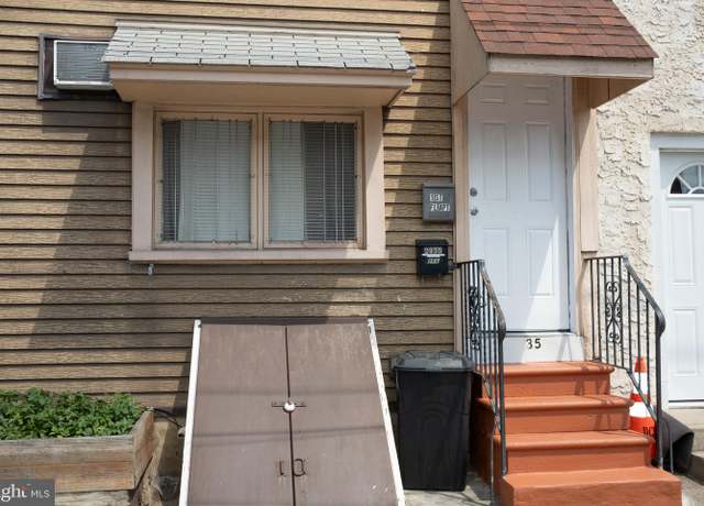 Property at 2035 S 5th St, Philadelphia, PA 19148, 4 beds