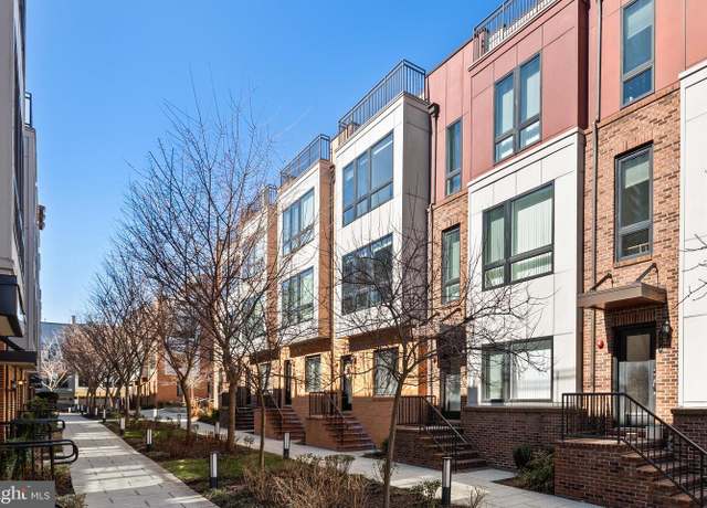 Property at 427 Nottoway Walk, Alexandria, VA 22304, 4 beds, 4 baths