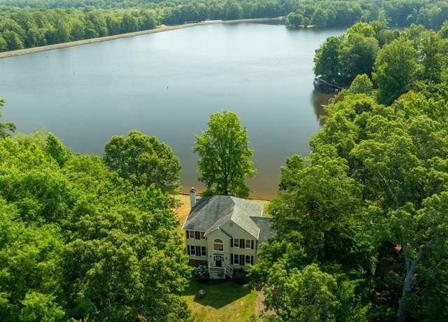 Property at 373 Land Or Dr, Ruther Glen, VA 22546, 4 beds, 2.5 baths