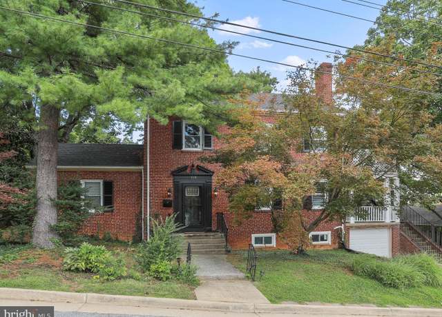 Property at 113 W 1st St, Front Royal, VA 22630, 5 beds, 5 baths