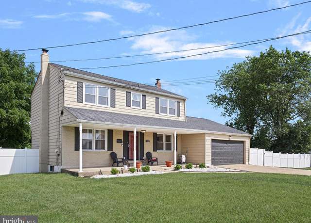 Property at 102 W Keystone Ave, Wilmington, DE 19804, 4 beds, 2.5 baths